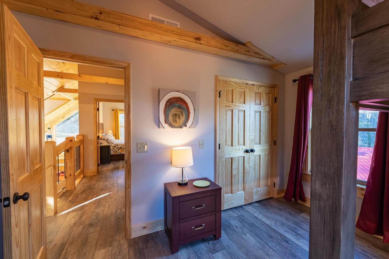 The Red Fox Cabin Villa Maggie Valley Eksteriør billede